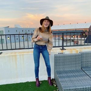 Meet your Posher, Erika